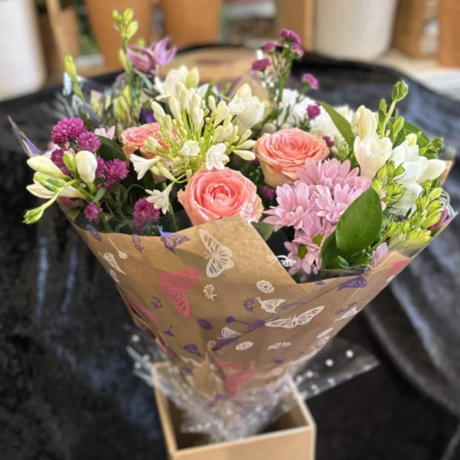 Midhurst Florist Hand Tie