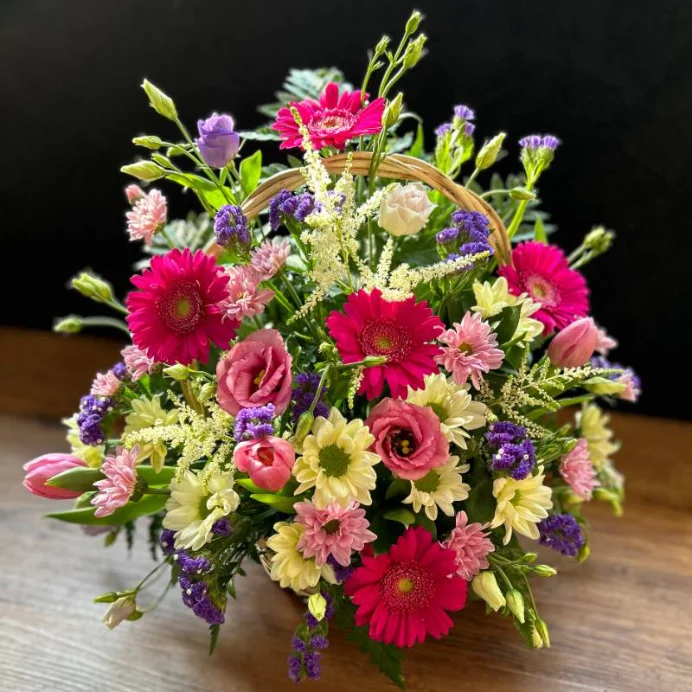 Jintana Flowers - basket arrangements